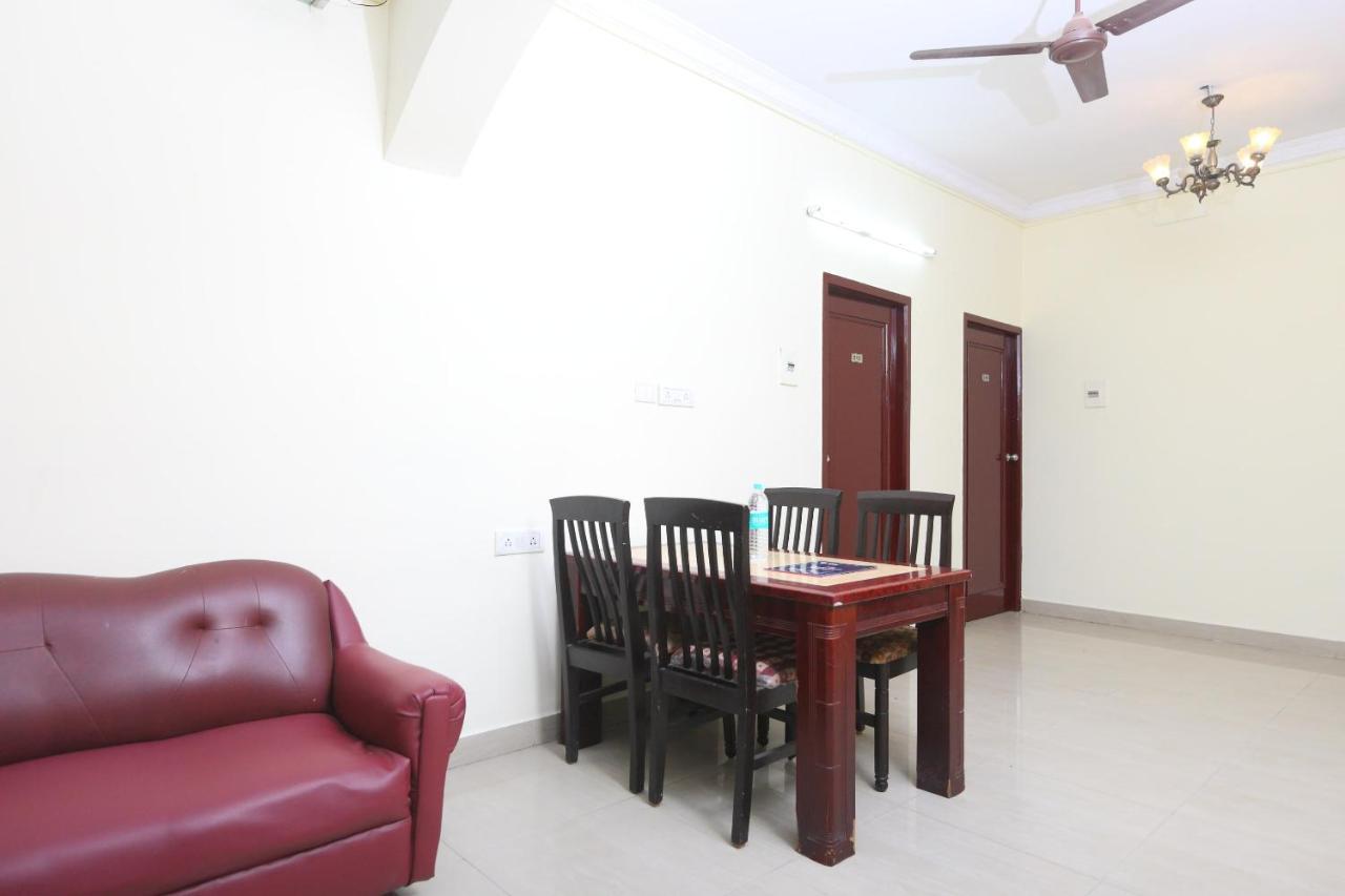 Oyo 3192 Day Inn Madras Buitenkant foto