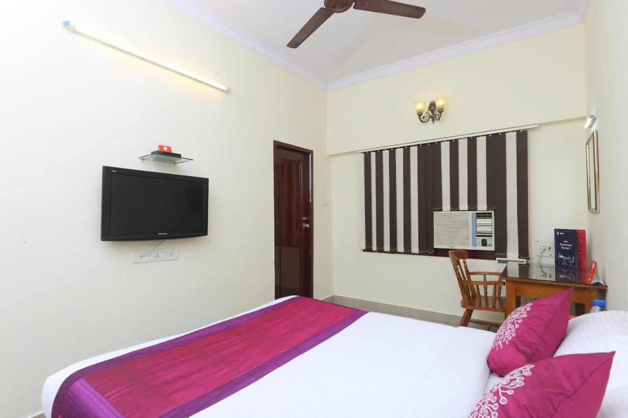 Oyo 3192 Day Inn Madras Buitenkant foto